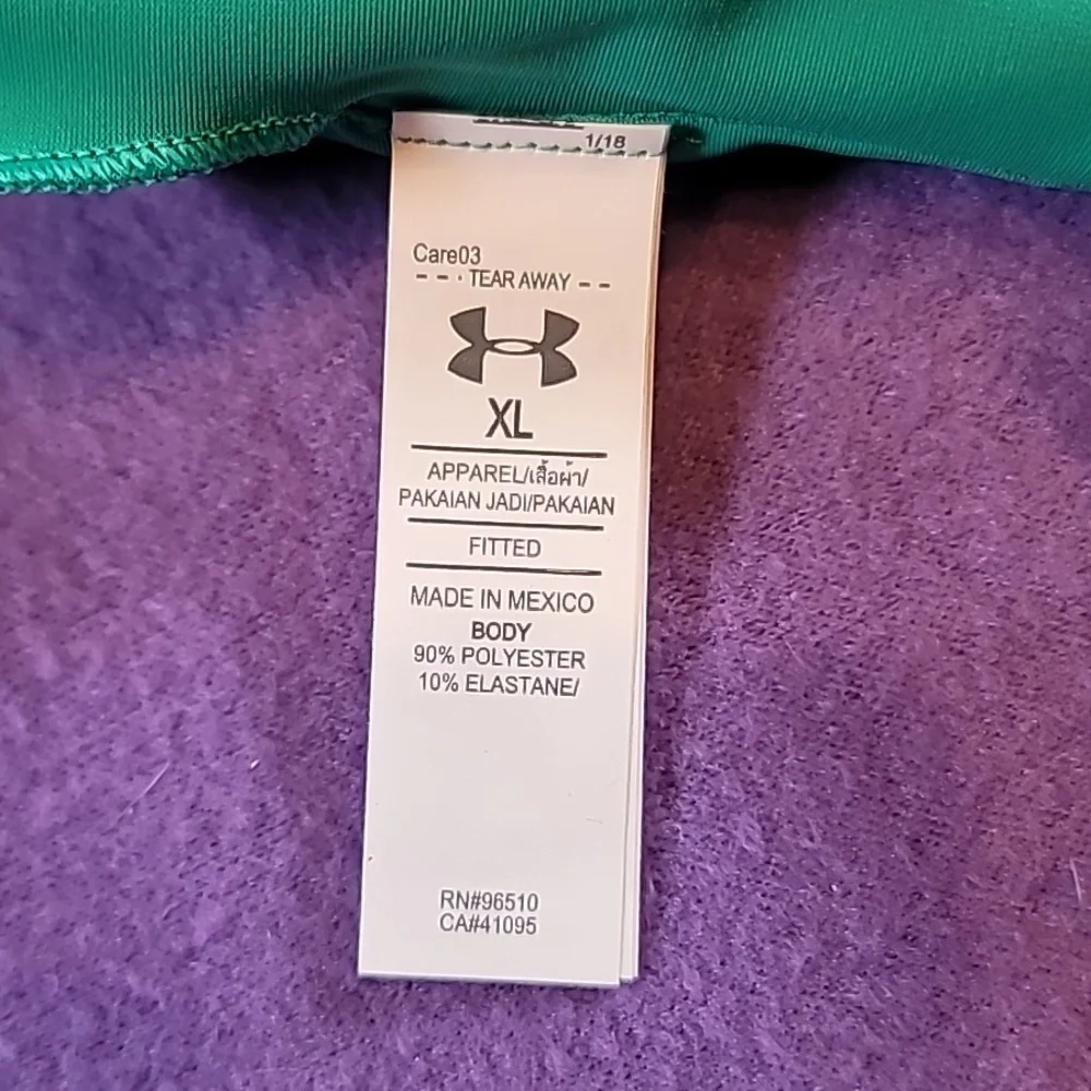 0728. NWTs ~ Under Armour ~ Low Impact ~ Yoga- Pilates-Hiking ~ Removable Pads~ - Picture 8 of 11